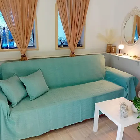 στην θαλασσα * Koropi