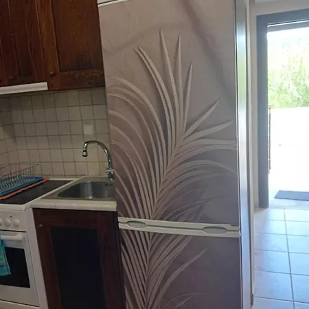 στην θαλασσα Holiday home